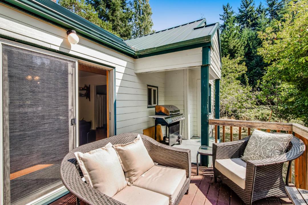 Photo of Others in Clinton