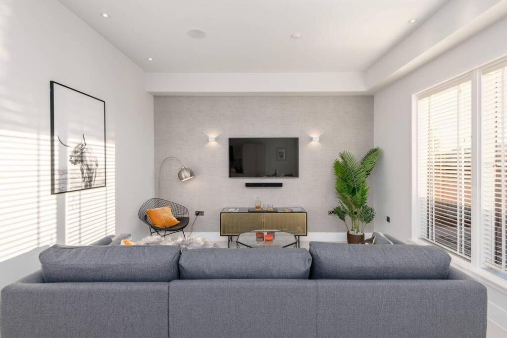 Photo of Livingroom in West End