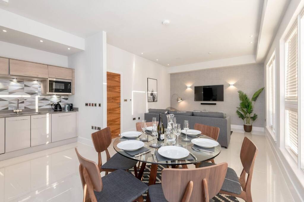 Photo of Livingroom in West End