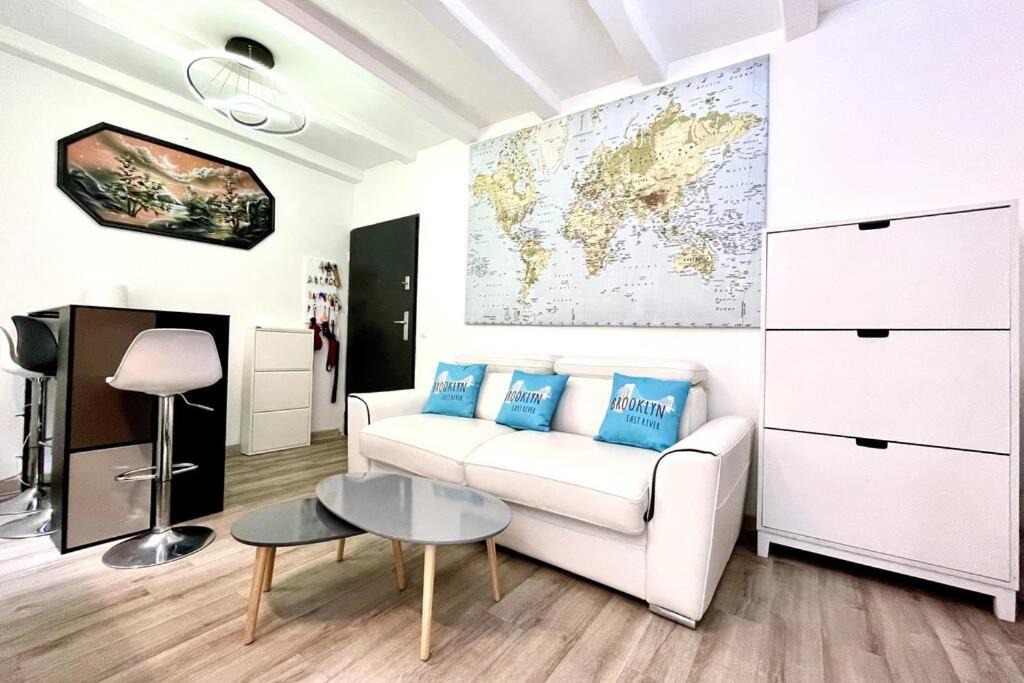 Photo of Livingroom in Val-de-Grace