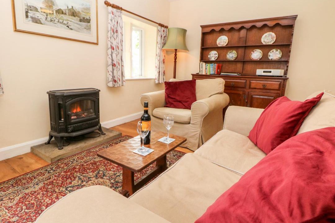 Photo of Others in Hoylandswaine