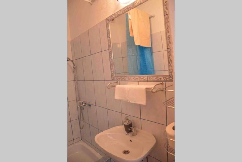 Photo of Bathroom in Nin
