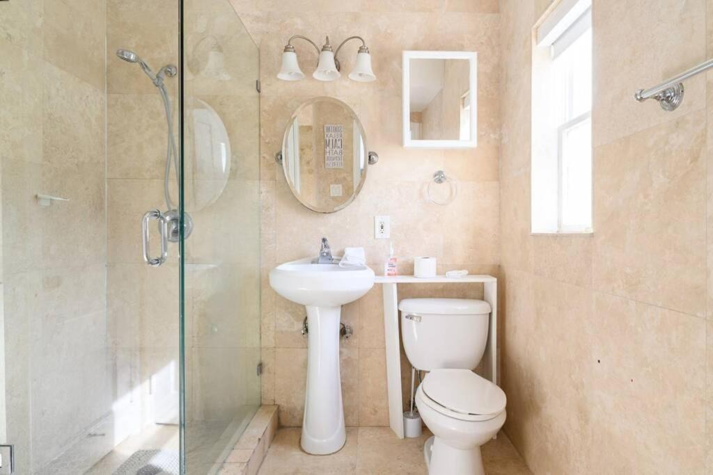 Photo of Bathroom in Downtown Hollywood