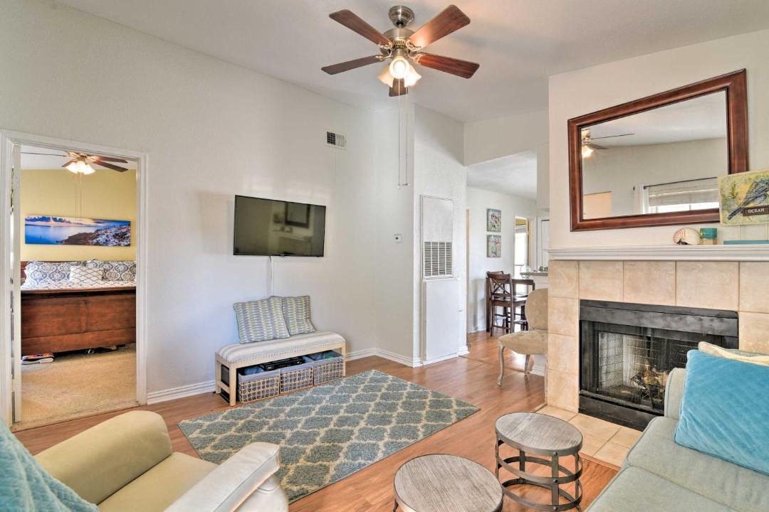 Photo of Livingroom in Galveston
