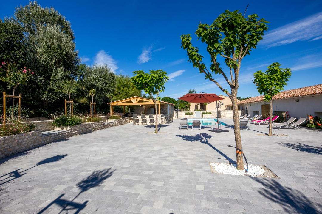 Photo of Others in Cereste