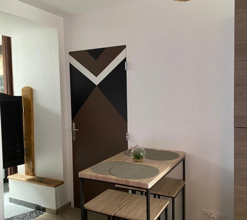 Photo of Others in Marquise