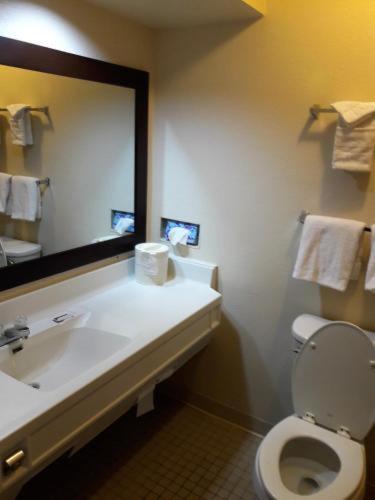 Photo of Bathroom in La Marque