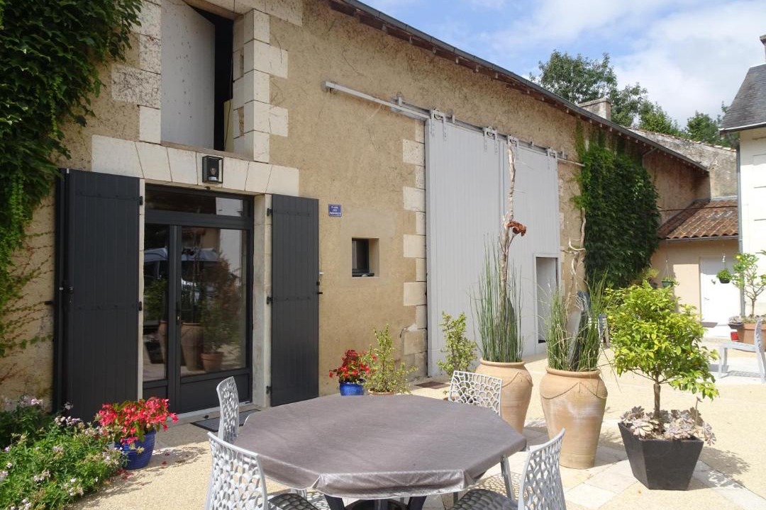 Photo of Others in Quincay