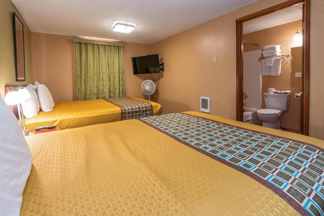 Photo of Others in Forks