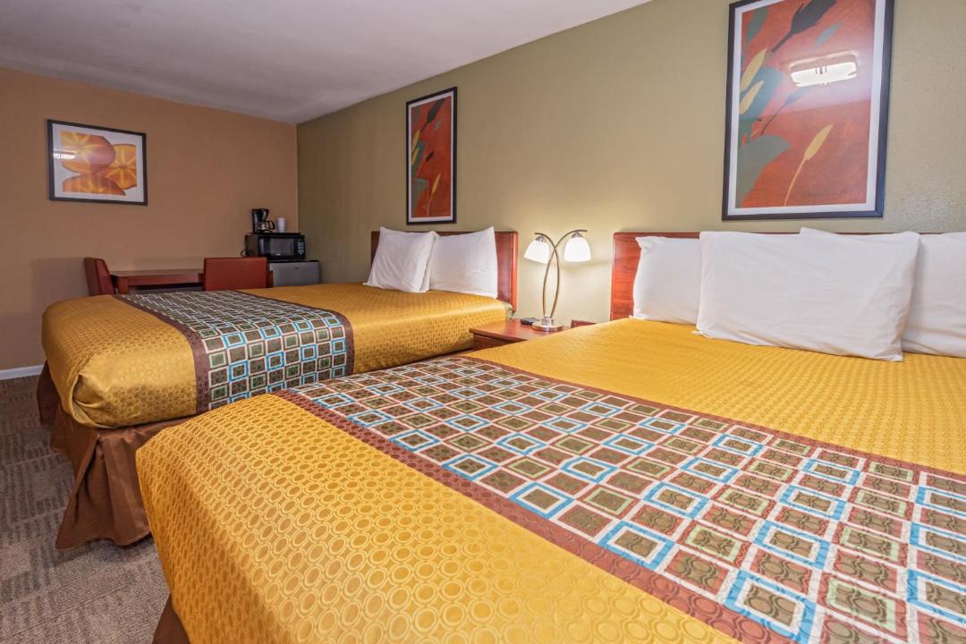 Photo of Others in Forks