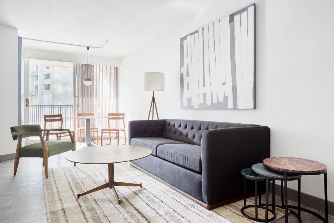 Photo of Livingroom in Logan Square