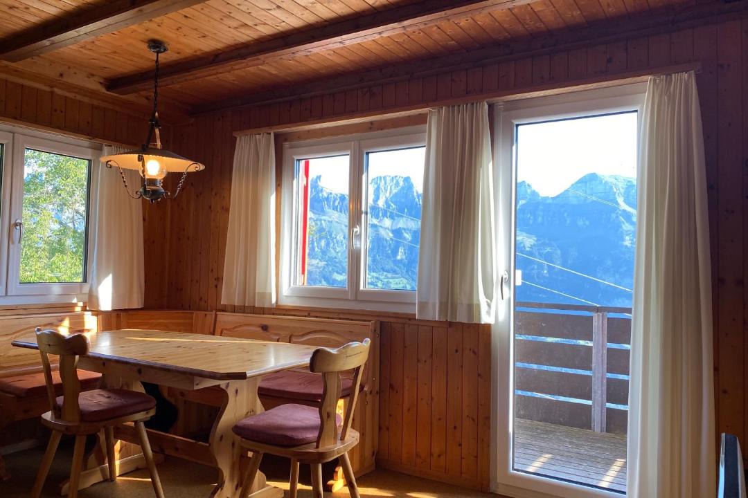 Photo of Others in Quarten