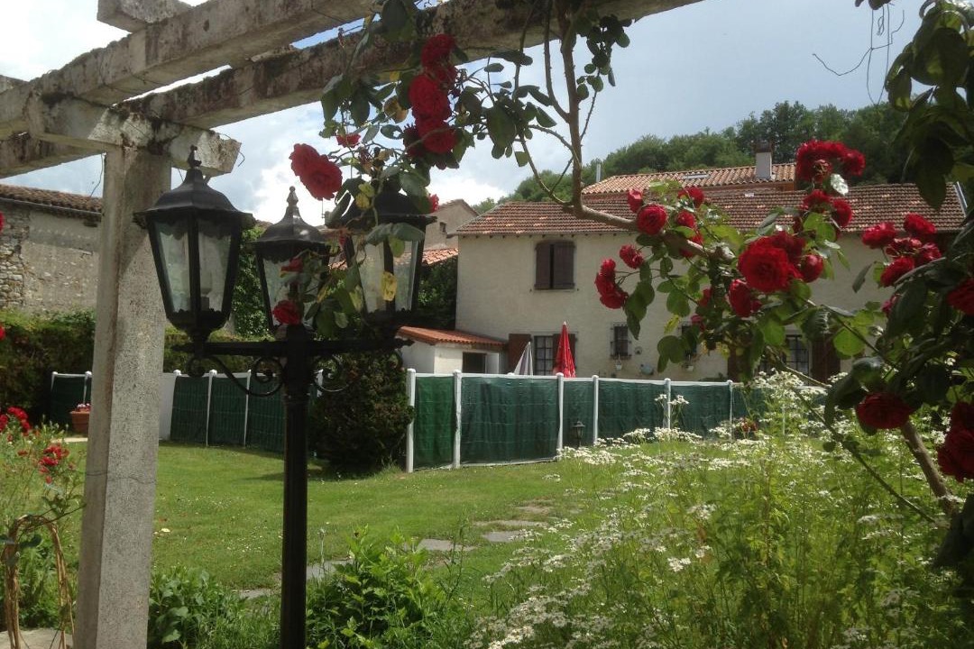 Photo of Others in Oust