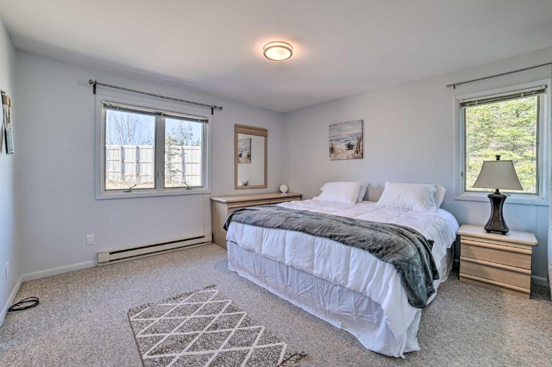 Photo of Bedroom in De Tour Village