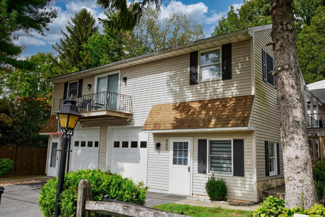 Photo of Others in Bausman