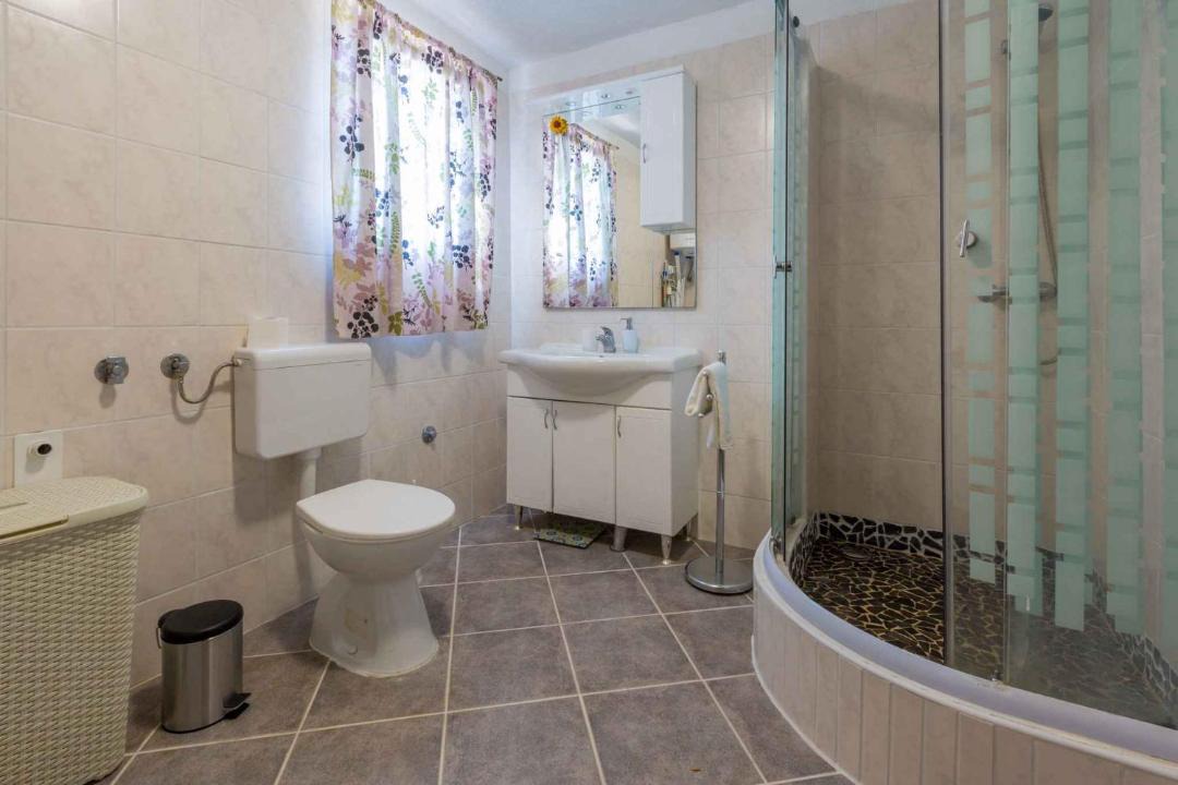 Photo of Bathroom in Drivenik