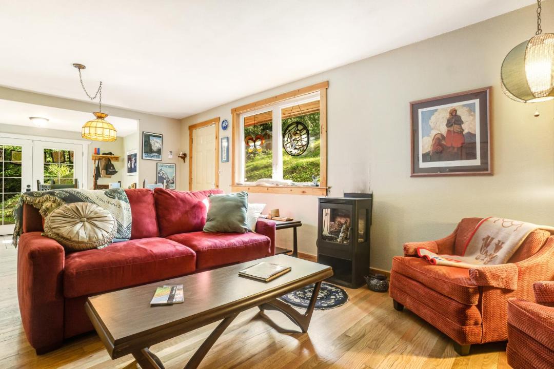 Photo of Others in Freeland