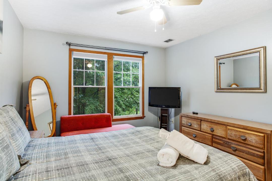 Photo of Bedroom in Tannersville
