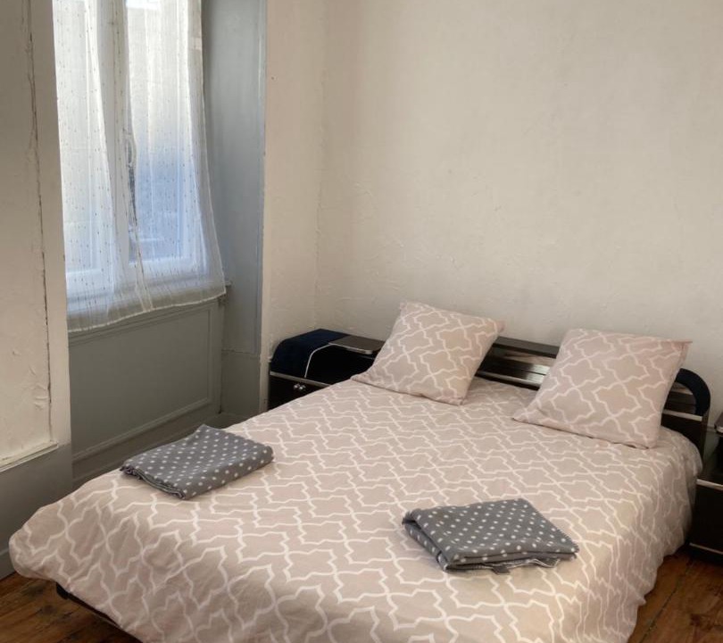 Photo of Bedroom in Saint-Remy-Sur-Durolle
