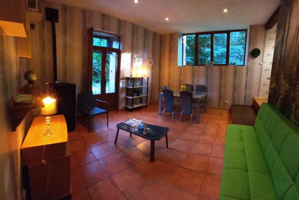 Photo of Livingroom in Agonges