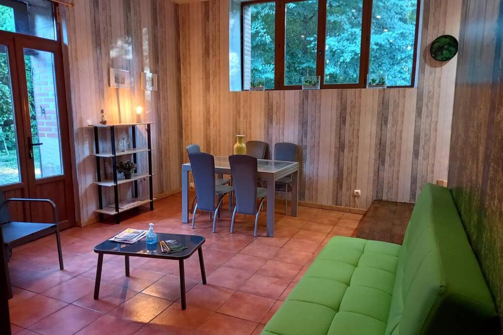 Photo of Livingroom in Agonges