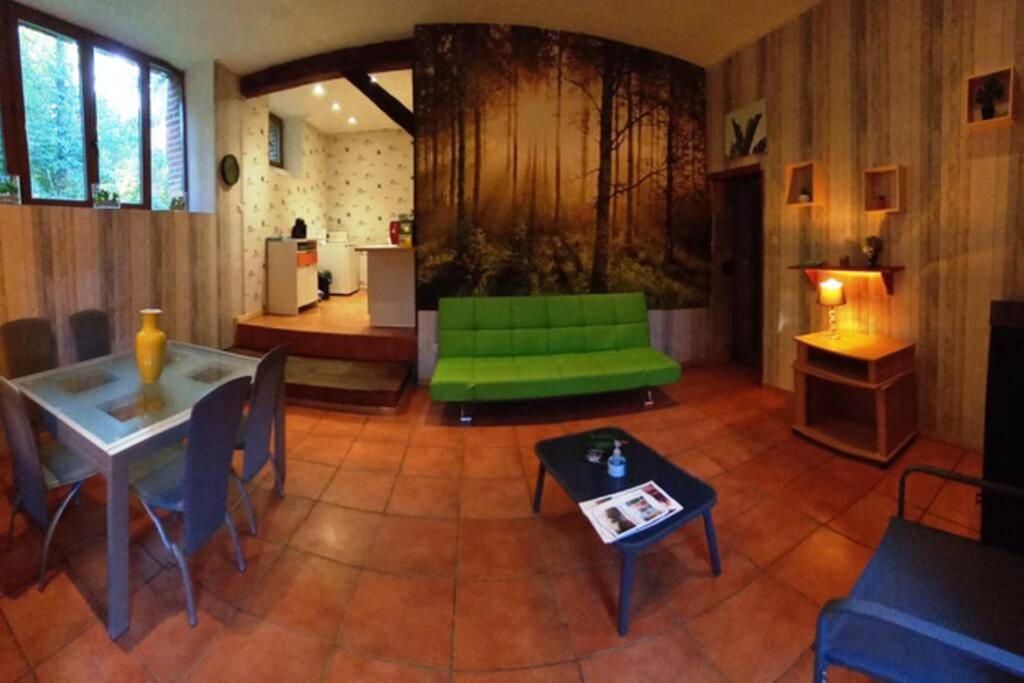 Photo of Livingroom in Agonges