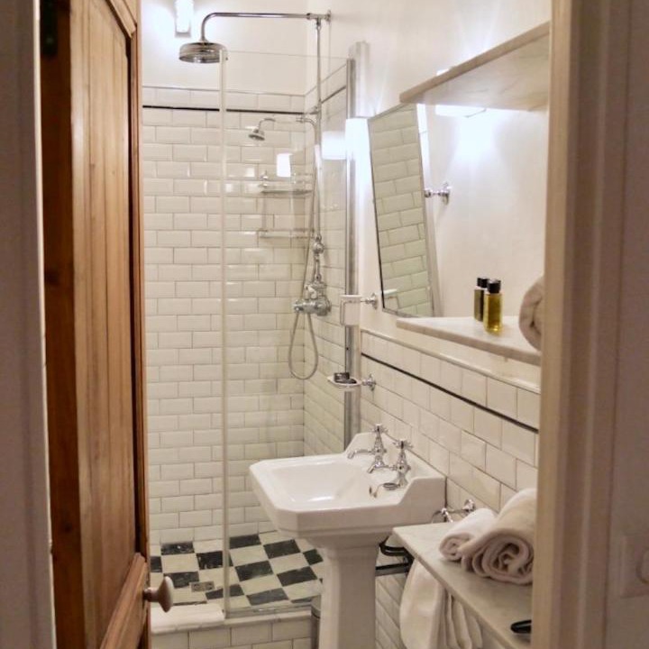 Photo of Bathroom in Arts-et-Metiers