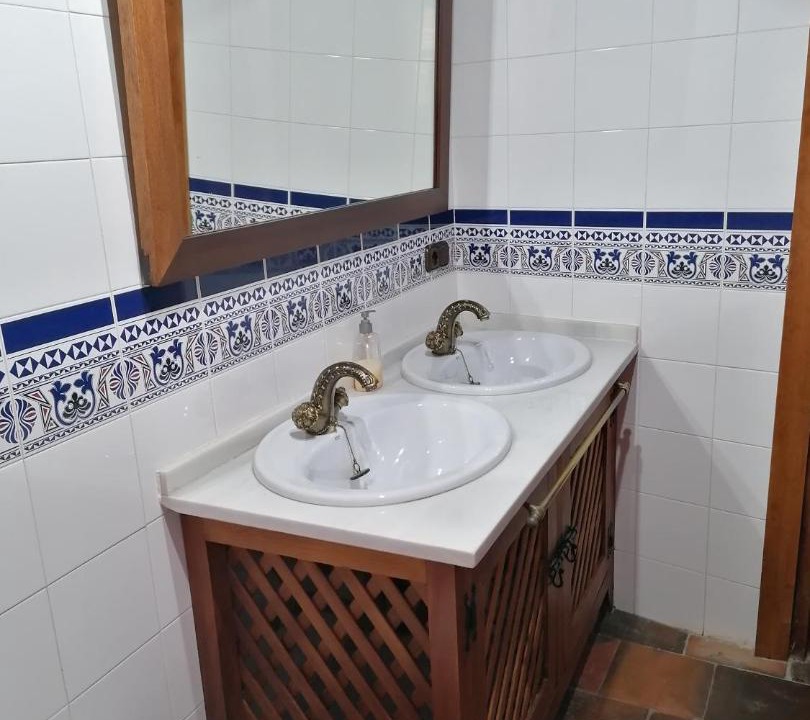 Photo of Bathroom in Munoveros