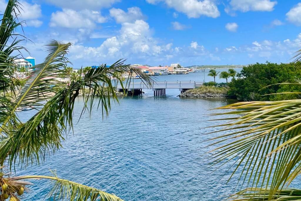 Photo of Outdoor in Cole Bay