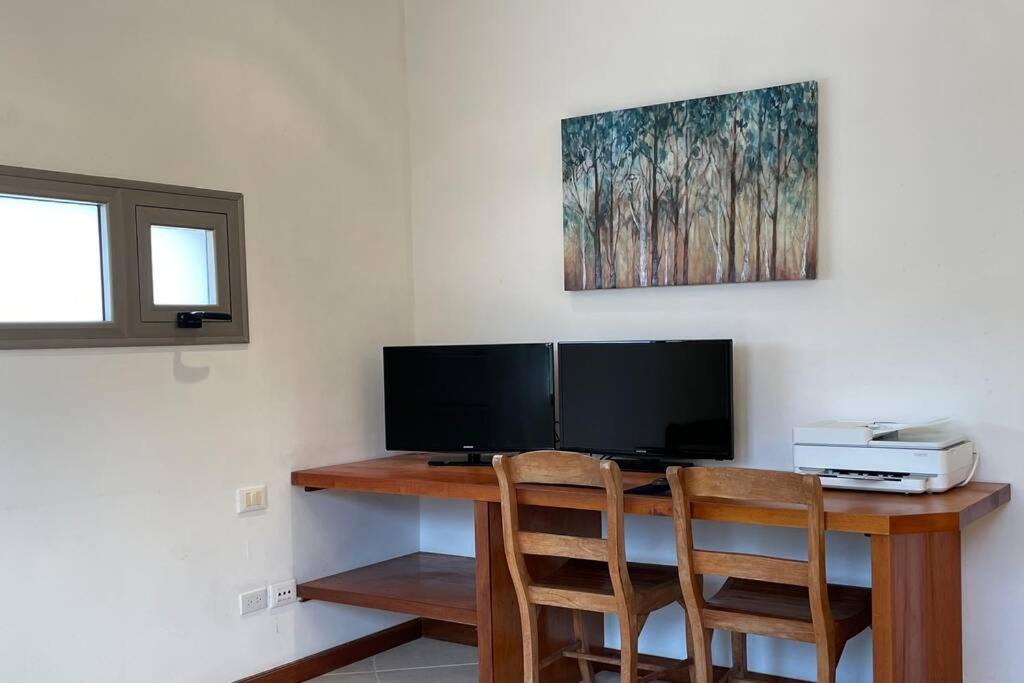 Photo of Livingroom in Cole Bay