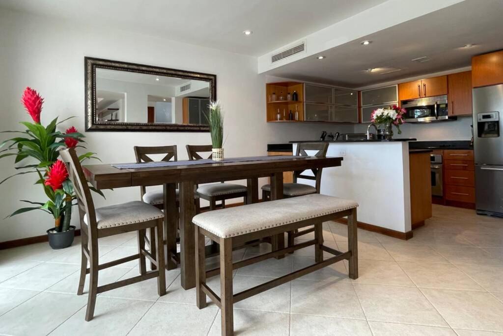 Photo of Others in Cole Bay