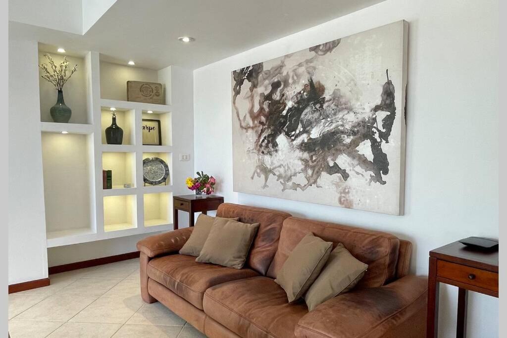 Photo of Livingroom in Cole Bay