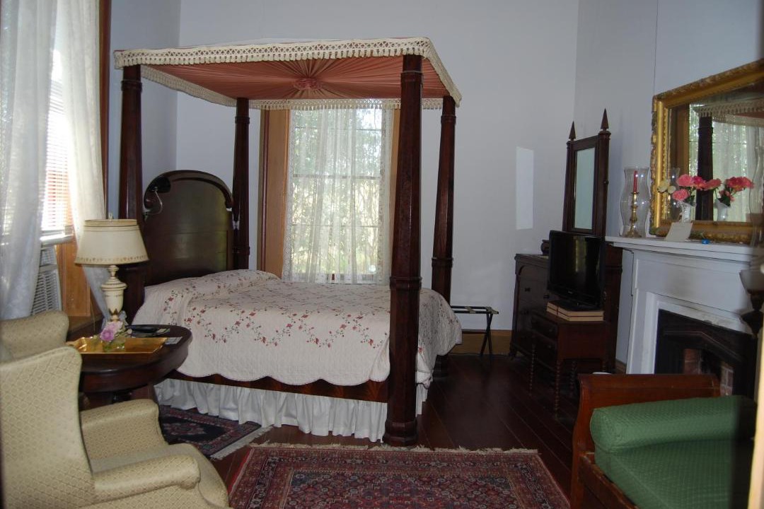 Photo of Bedroom in Natchez