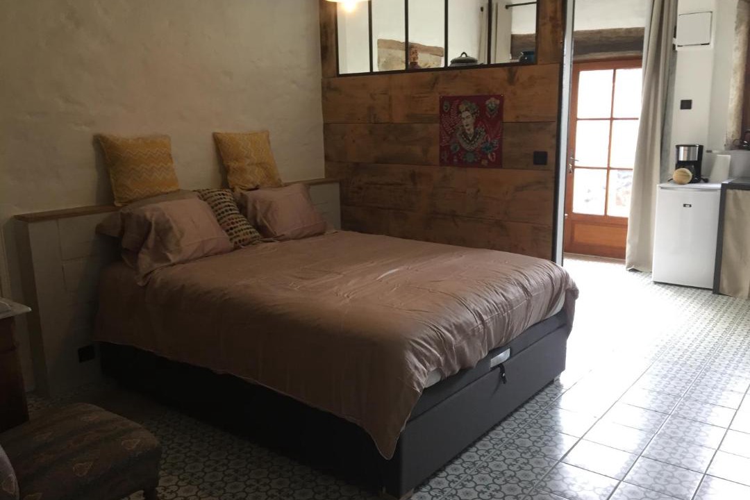 Photo of Bedroom in Ayn