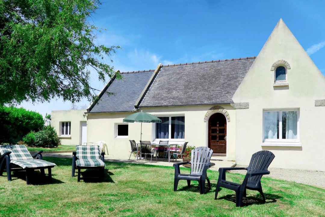 Photo of Buildings in Plouescat