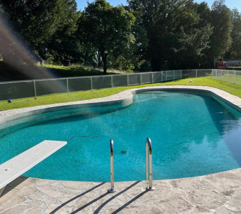 Photo of Others in Etrun