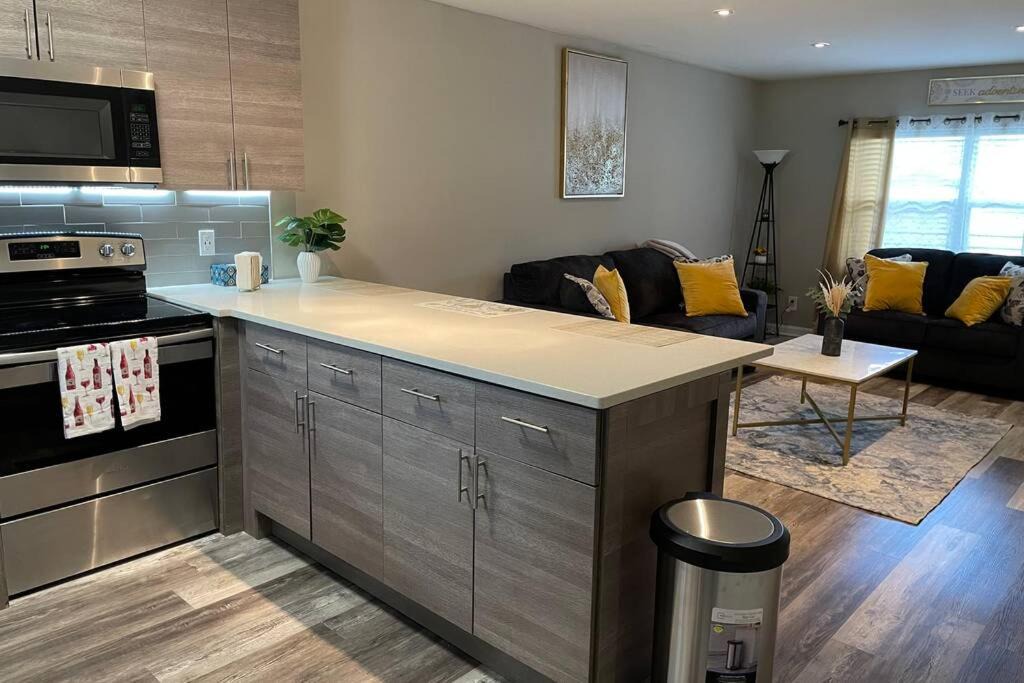 Photo of Livingroom in Loring Heights