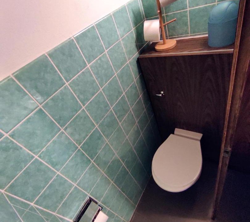 Photo of Bathroom in Lens