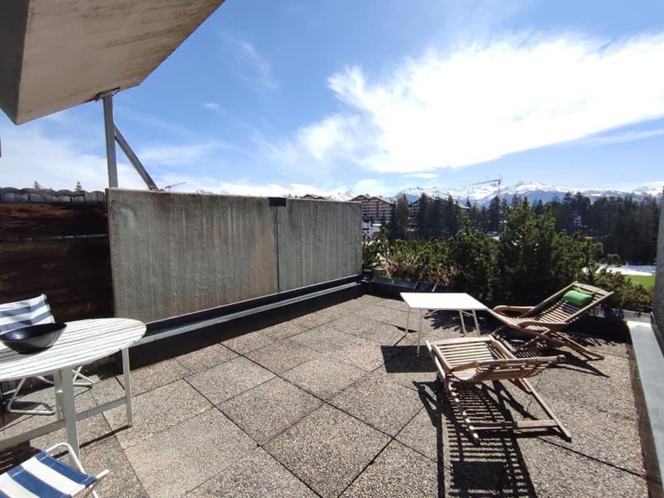 Photo of Others in Lens