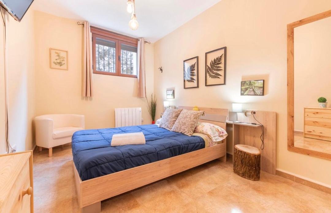 Photo of Bedroom in Camarena de la Sierra