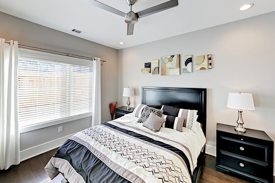 Photo of Bedroom in Historic Waverly