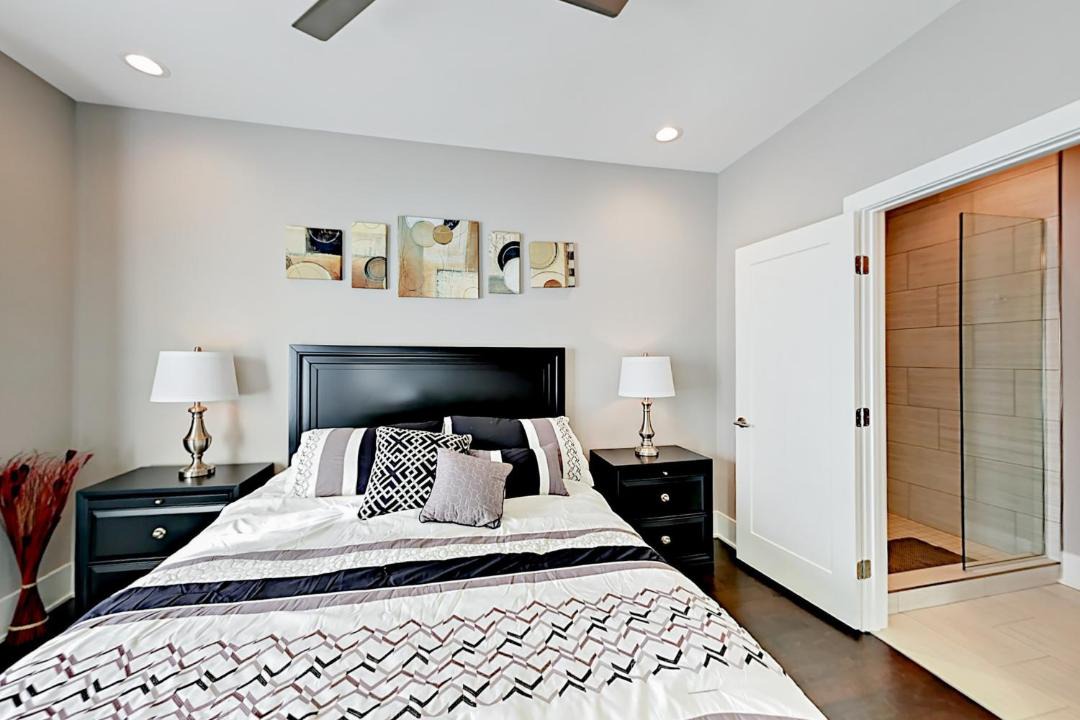 Photo of Bedroom in Historic Waverly