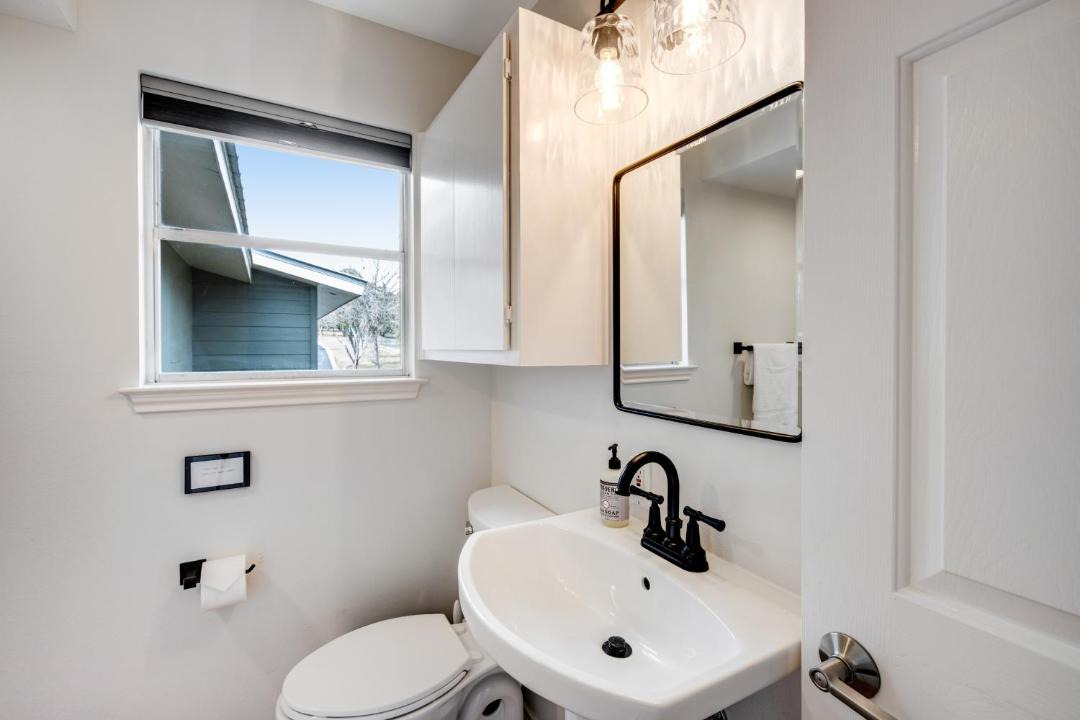 Photo of Bathroom in Spicewood