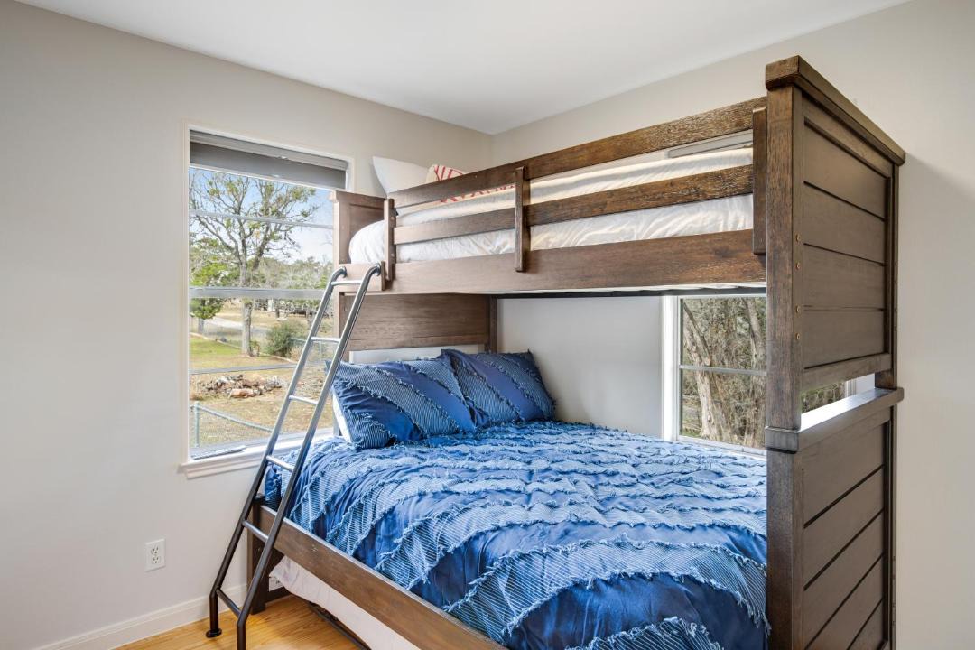 Photo of Bedroom in Spicewood