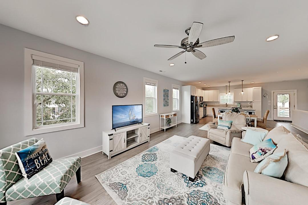 Photo of Livingroom in Tranquil Harbour