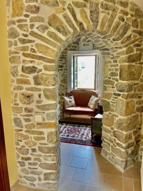 Photo of Livingroom in Tournissan
