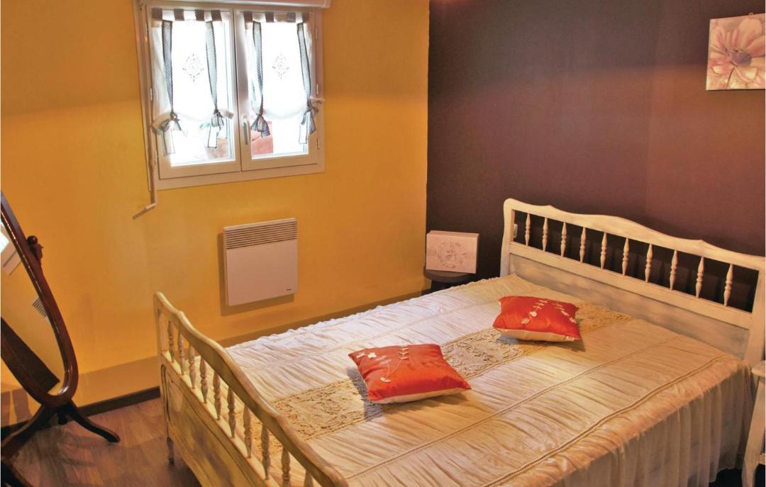 Photo of Bedroom in Lavardac