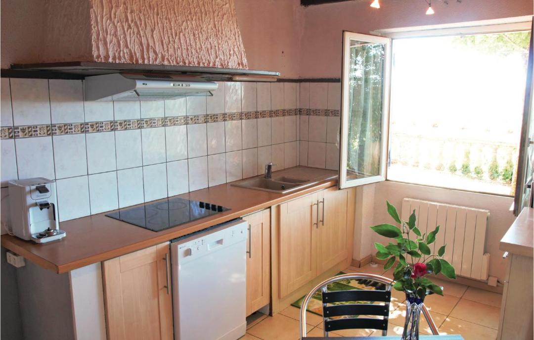 Photo of Kitchen in Lavardac