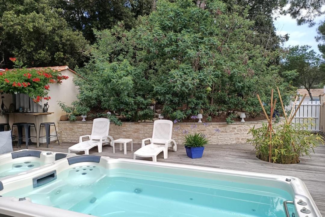 Photo of Others in Le Grand-Village-Plage