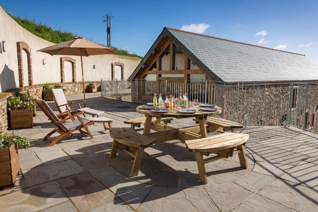 Photo of Others in Bugford